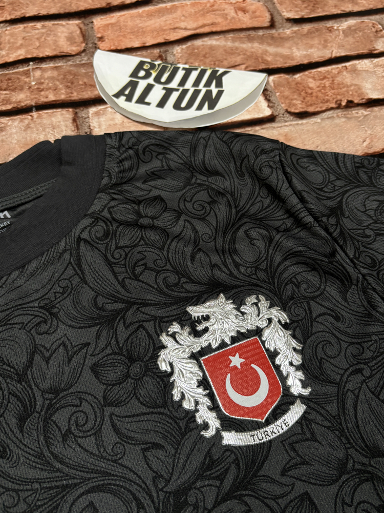 Yetişkin Gri Kurt Desenli Bozkurt Forma Kabartmalı logo