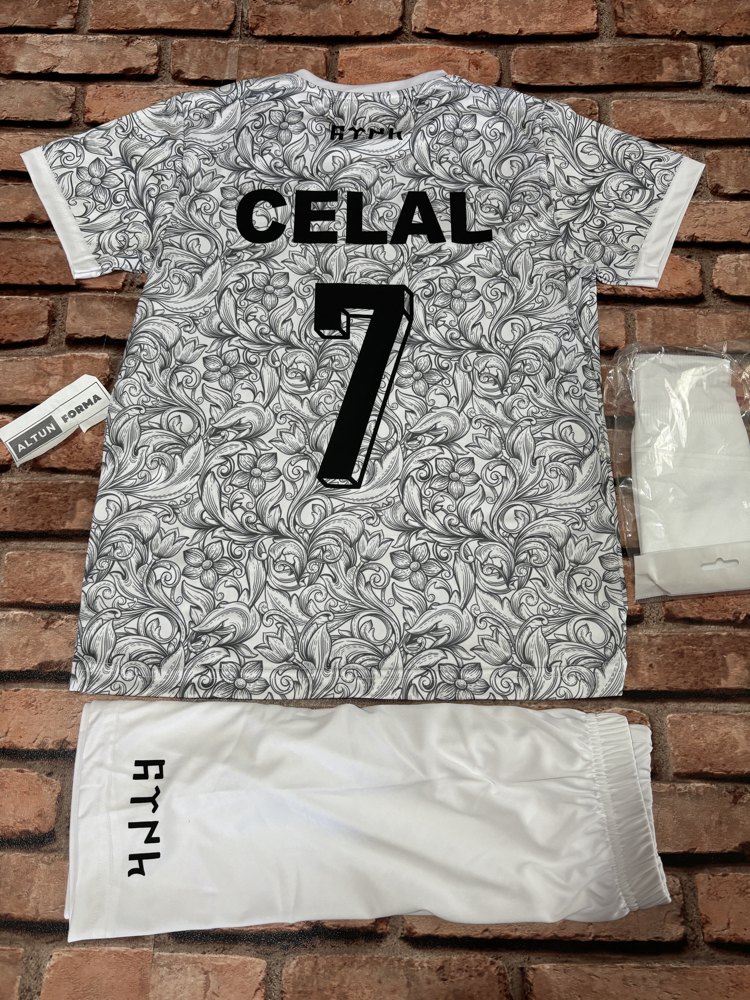 Çocuk Beyaz Kurt Desenli Forma