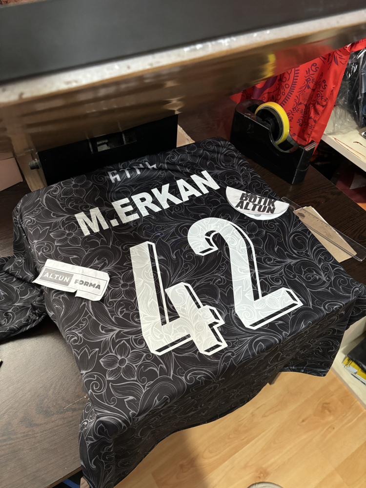 Çocuk Kurt Desenli Siyah Forma