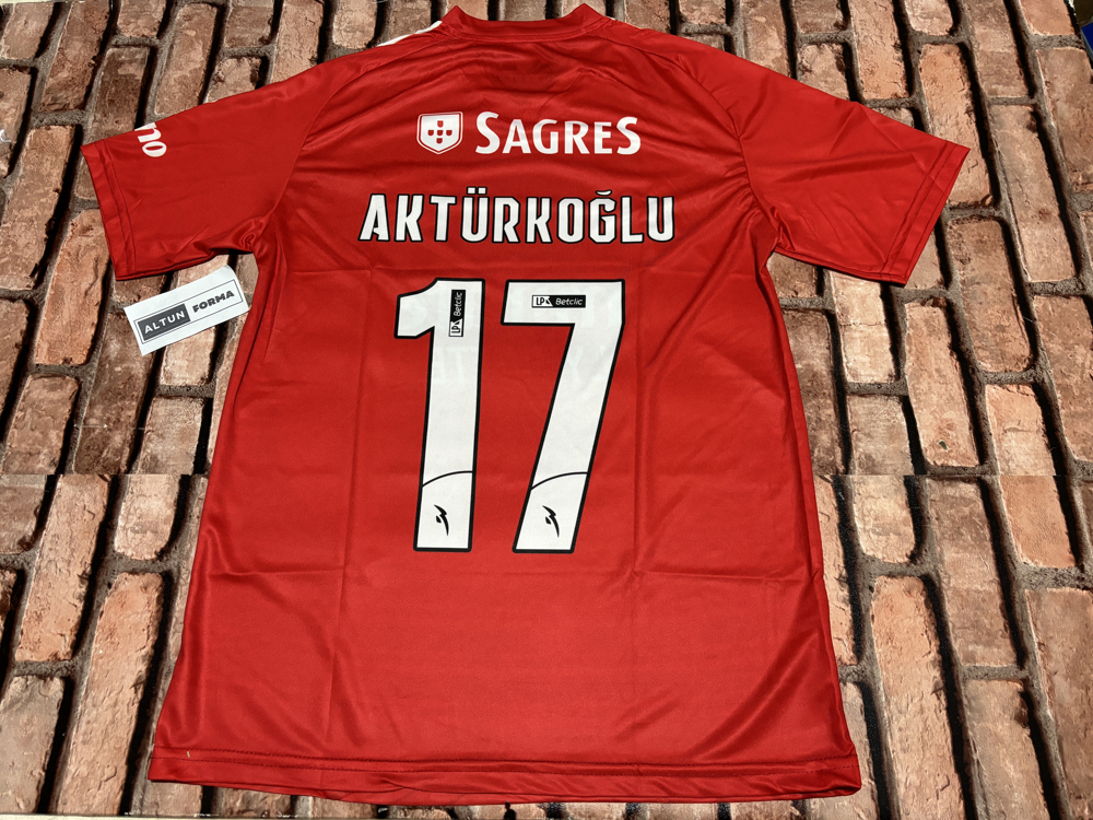 Benfica Kerem Aktürkoğlu 17 Numara