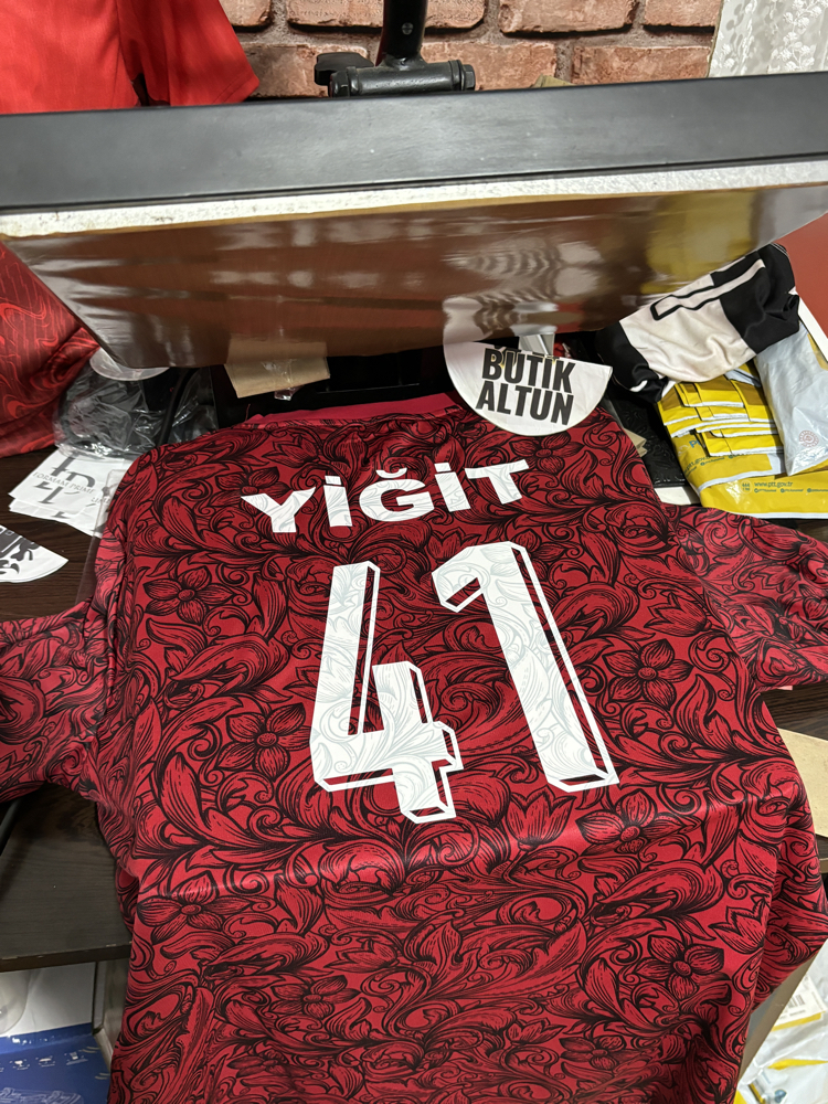 Yetişkin Türkiye Vişne Ton Bozkurt Forma Kurt Desenlş