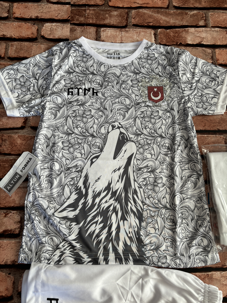 Çocuk Beyaz Kurt Desenli Forma