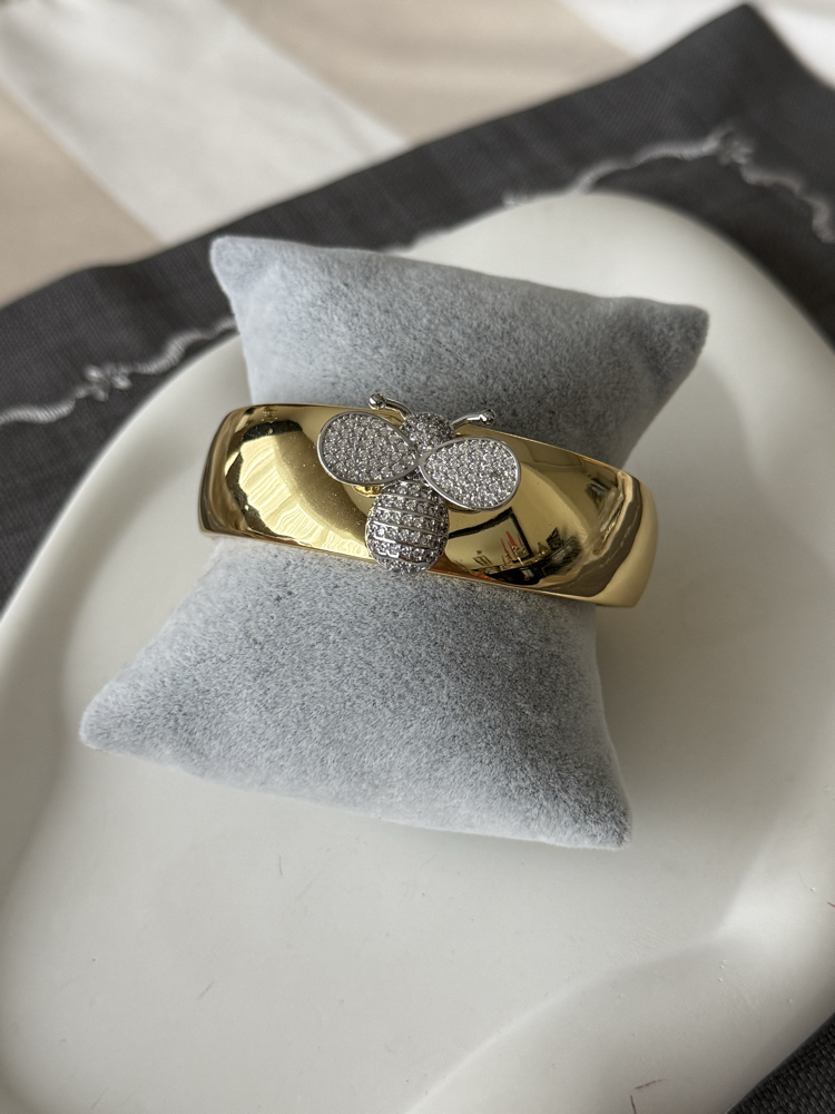Taşlı arı gold kelepçe bileklik