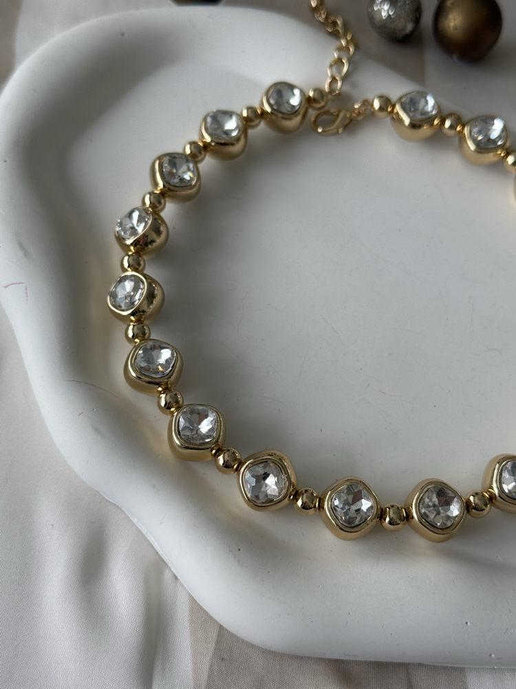 Işıl ışıl choker gold kolye
