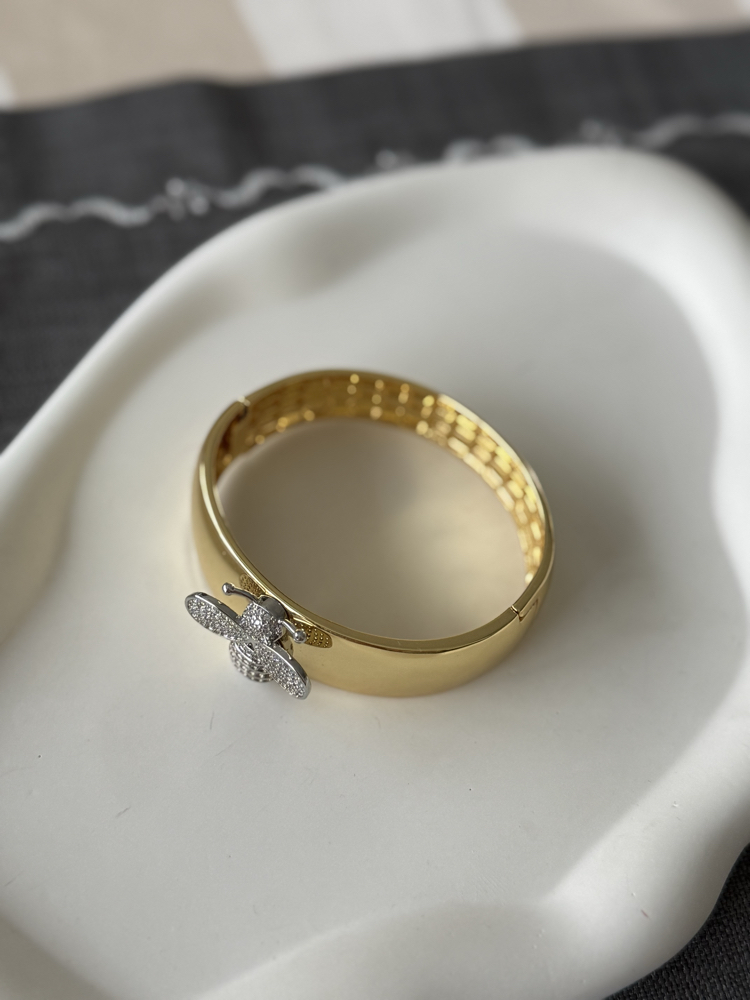 Taşlı arı gold kelepçe bileklik