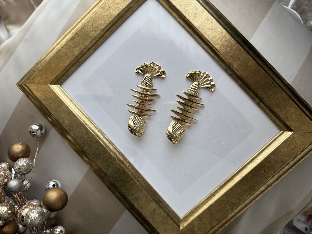 Gold sallantılı balık kılçık küpe