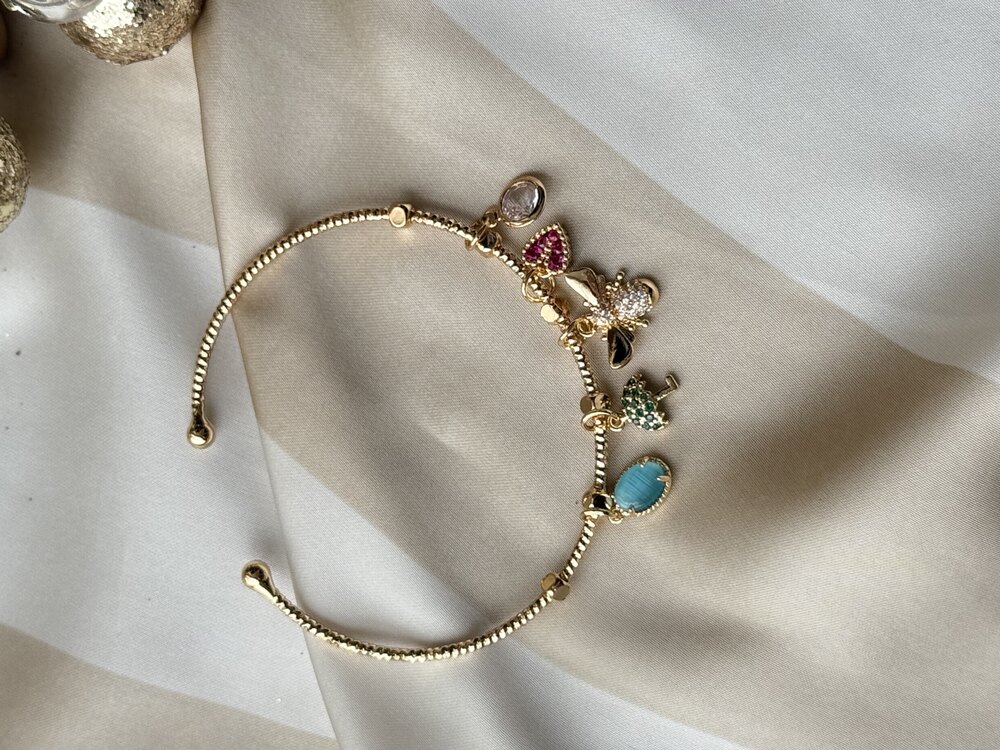 Gold arı taşlı ve renkli charm şans bilekliği