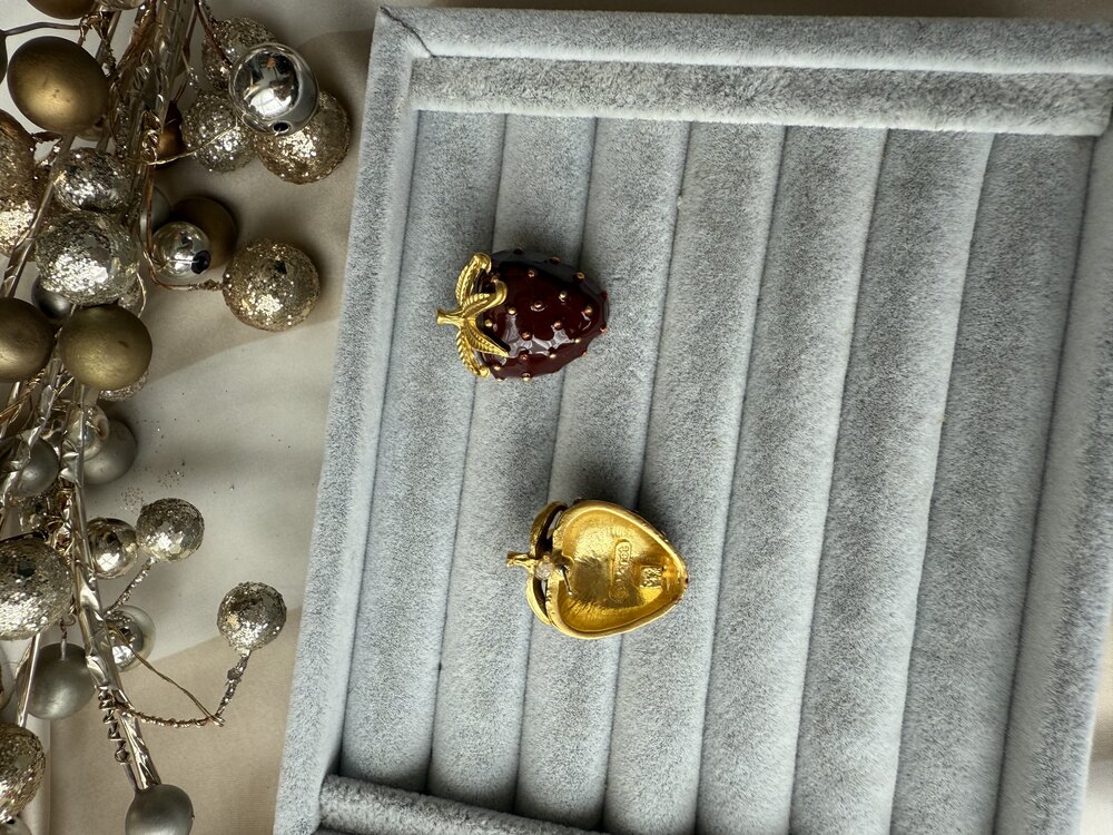 Za marka gold detaylı çilek küpe