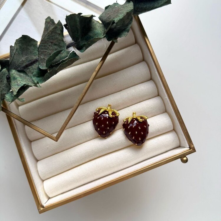 Za marka gold detaylı çilek küpe