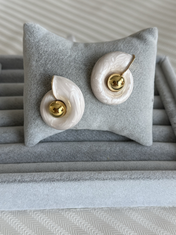 Mng model salyangoz gold küpe