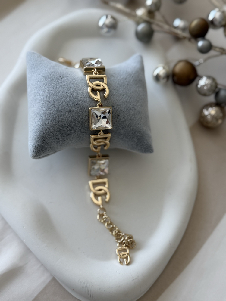 Logolu kare ışıltılı gold bileklik