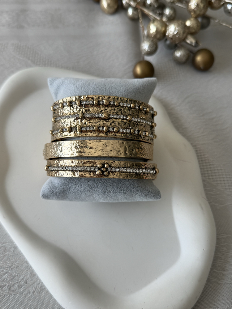 Textured vintage taşlı bileklik seti