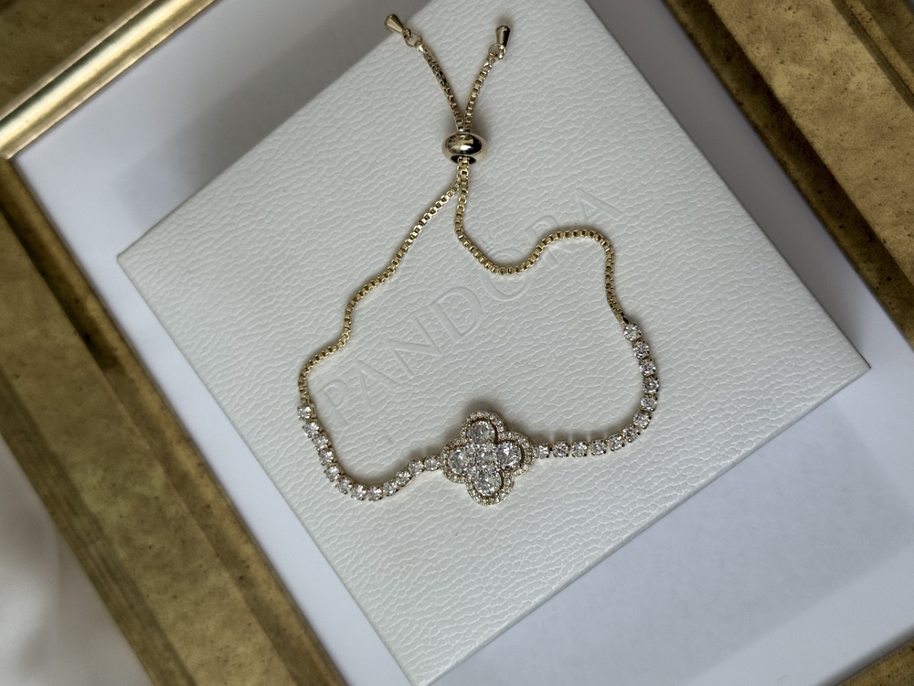 Meşhur yonca model taşlı gold asansör bileklik