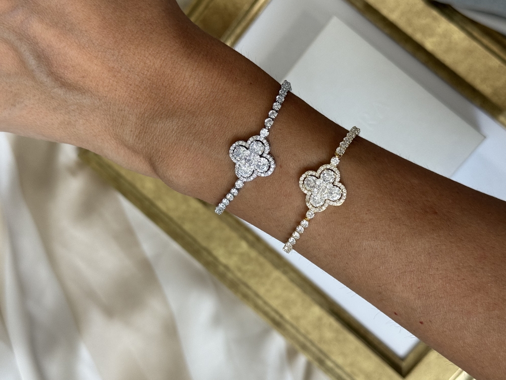 Meşhur yonca model taşlı gold asansör bileklik
