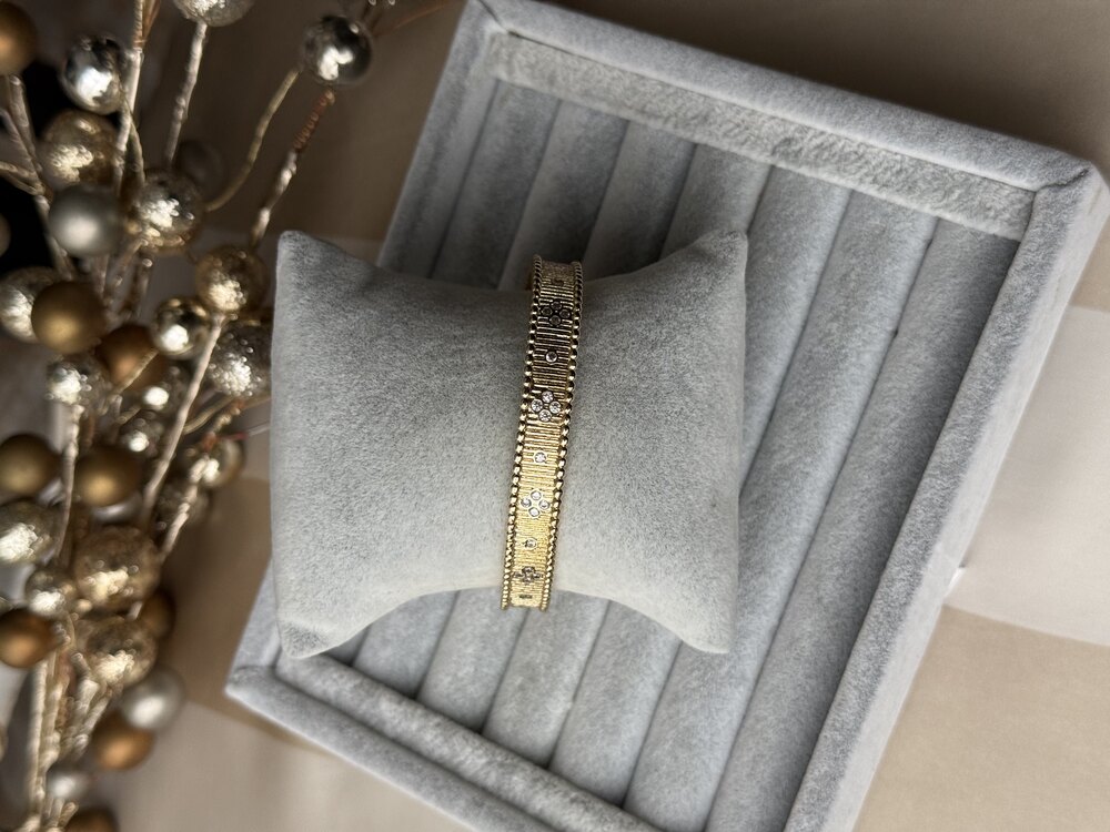 Gold ince taşlı kelepçe bileklik