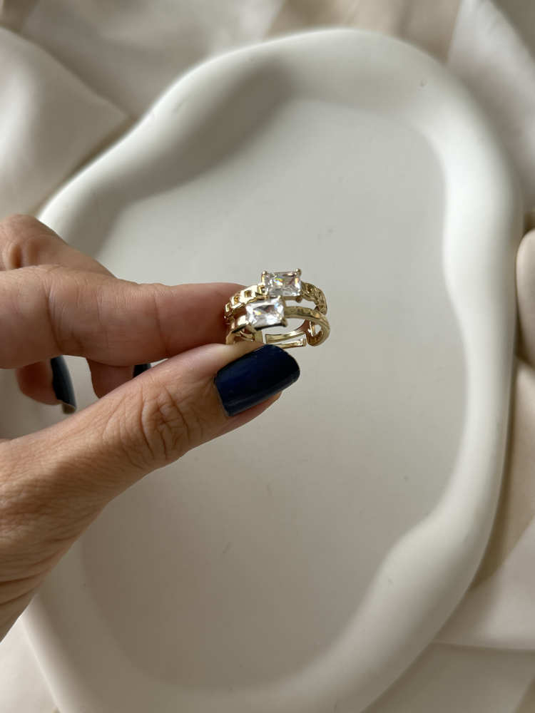 ışıltılı ikili baget taşlı gold yüzük