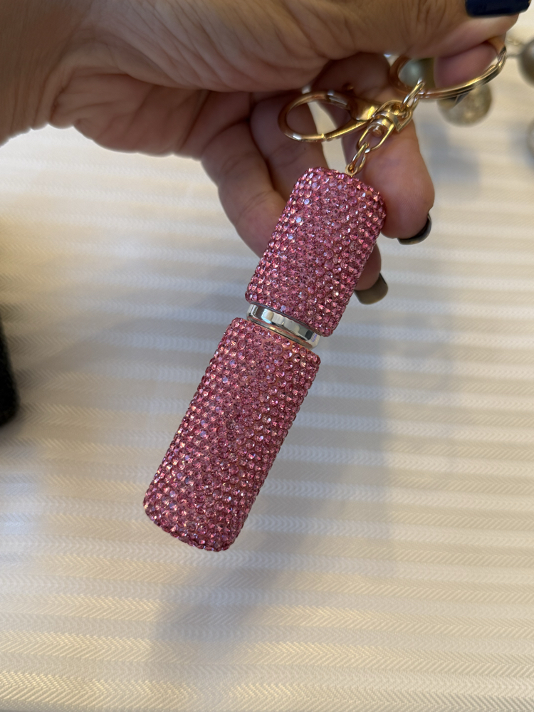 Pembe taşlı doldurulabilir parfüm şişesi çanta charmı