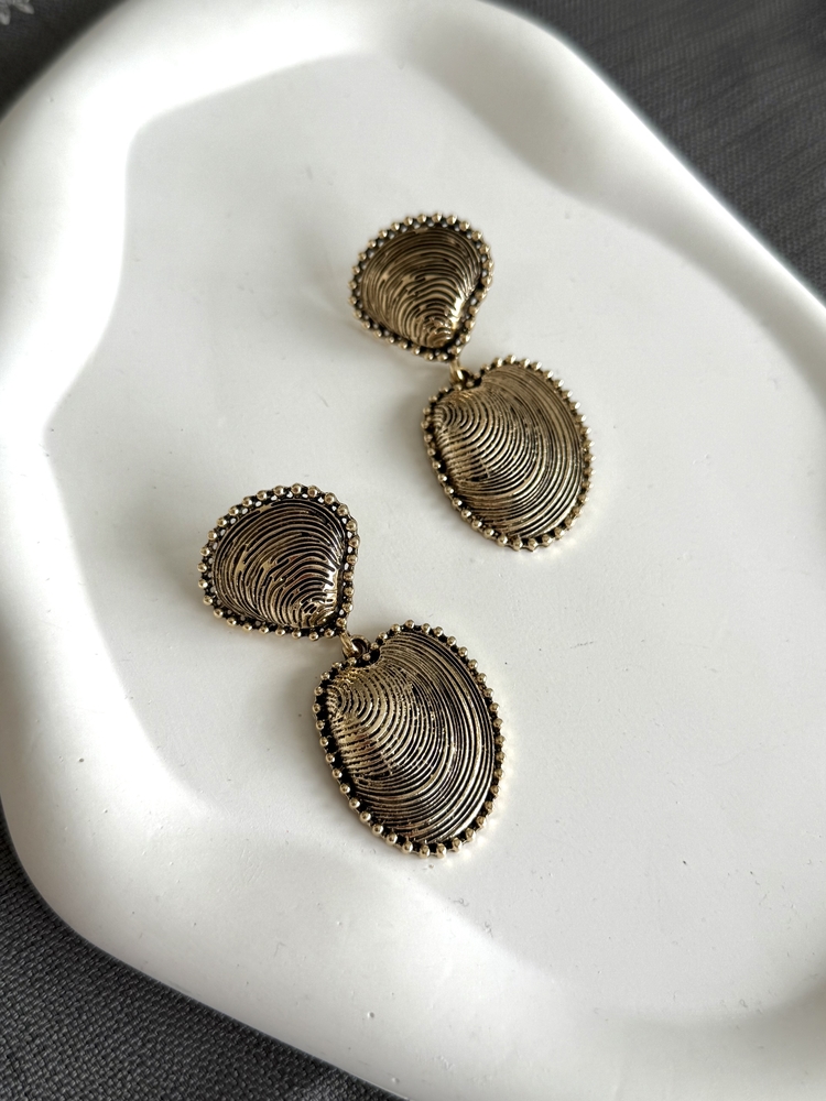 Antik gold istiridye küpe