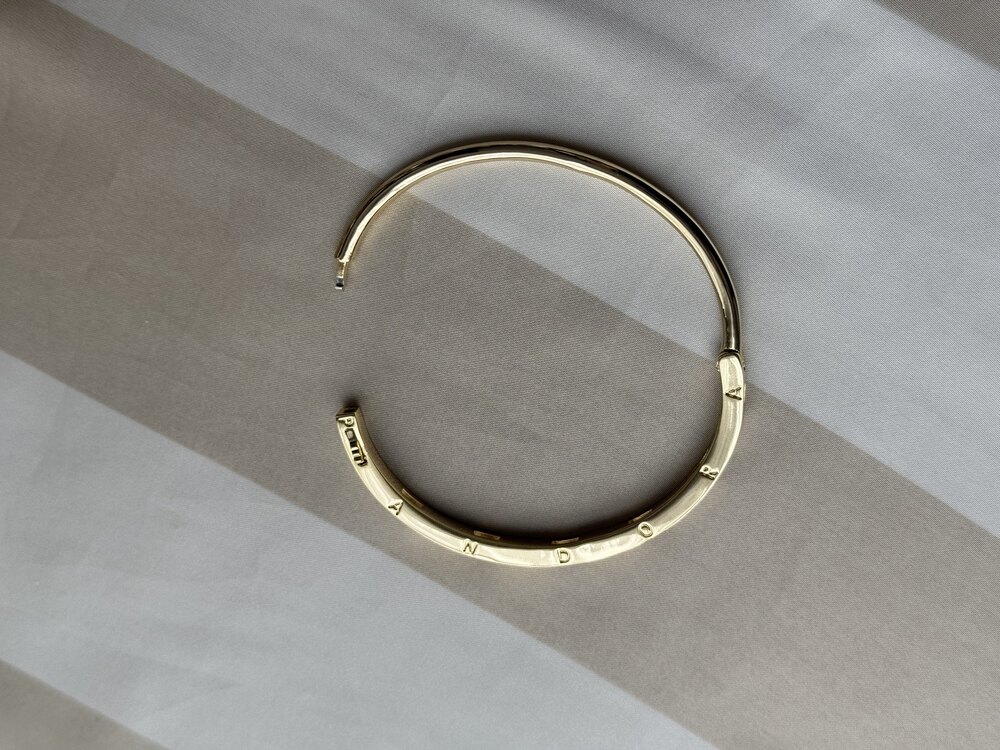 Pandora model gold renk taşlı bileklik