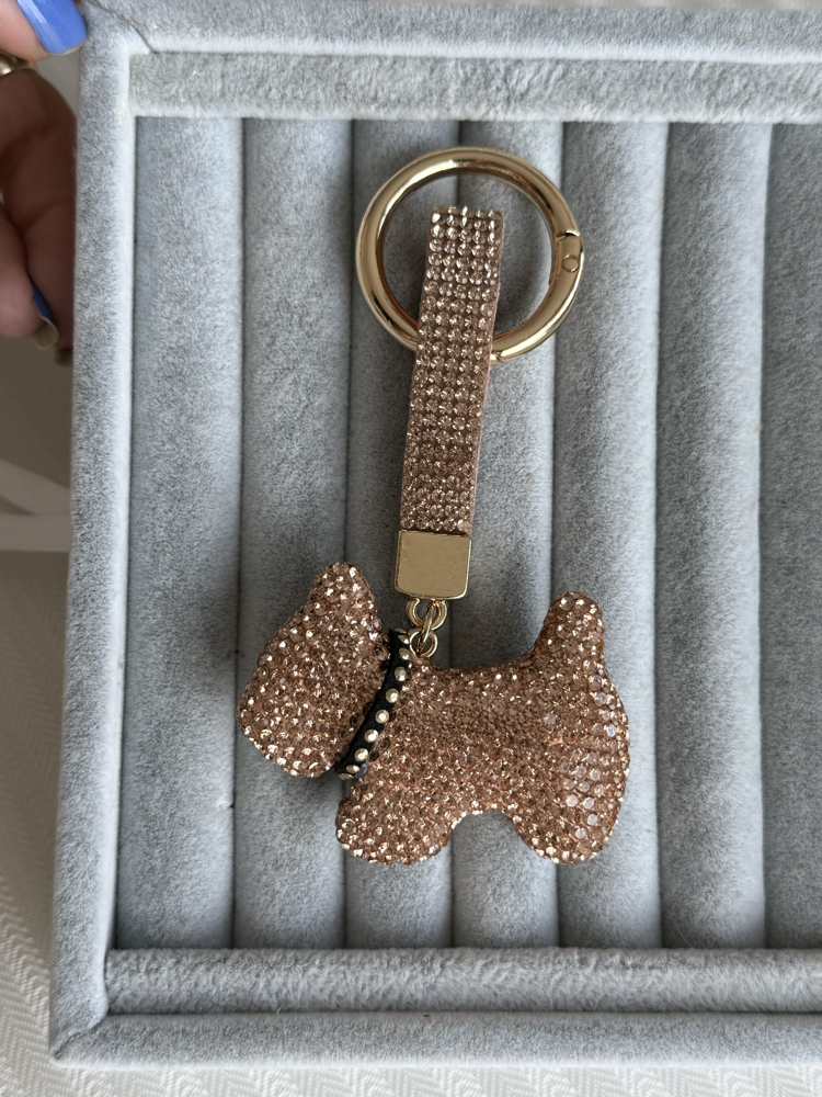 Agatha köpek bej taşlı çanta charmı