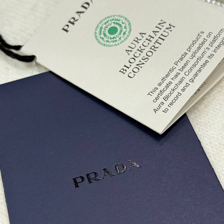 OUTLET ÜRÜNÜ İthal Prada Yüm Kumaş Tam Fermuarlı Triko Polo Yaka (Beyaz-686