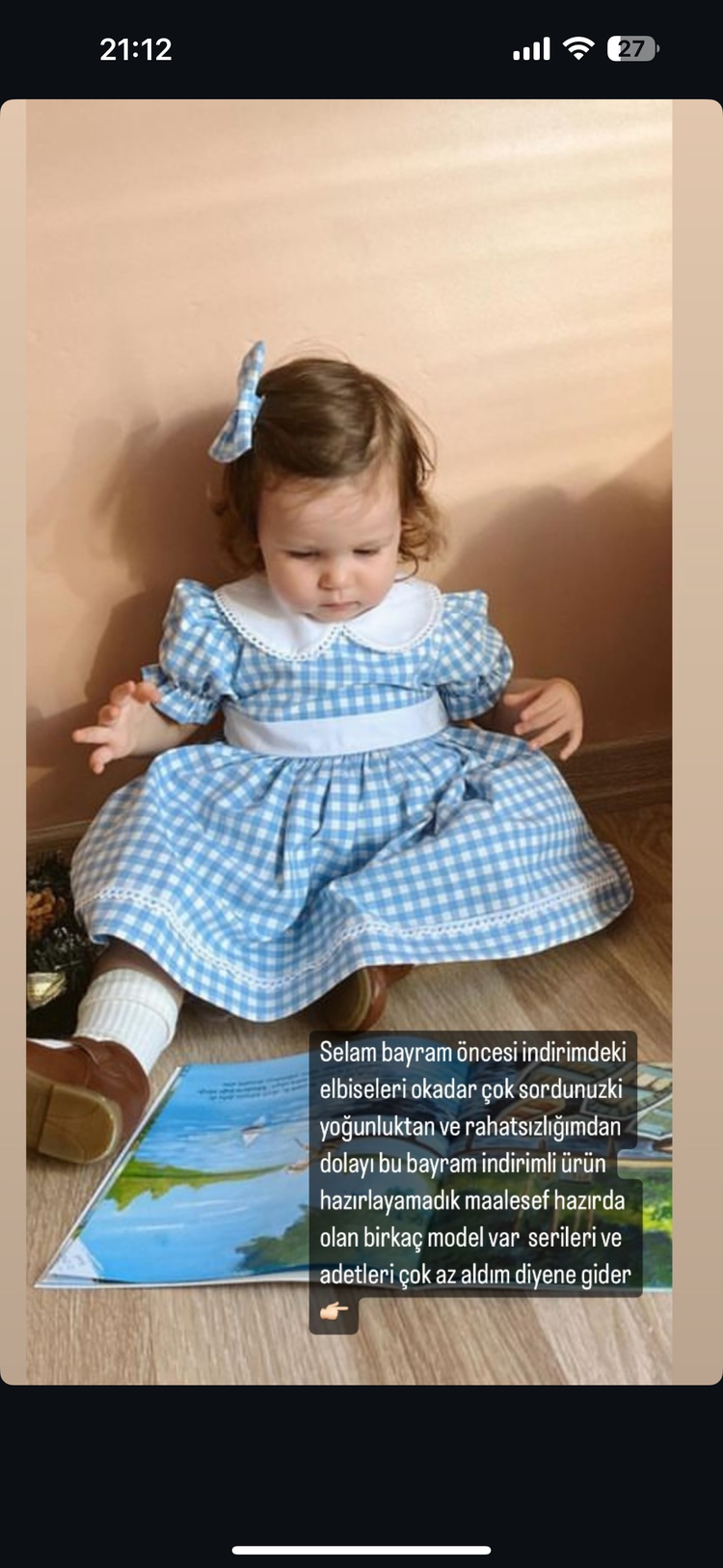 Mavi pötikare elbise