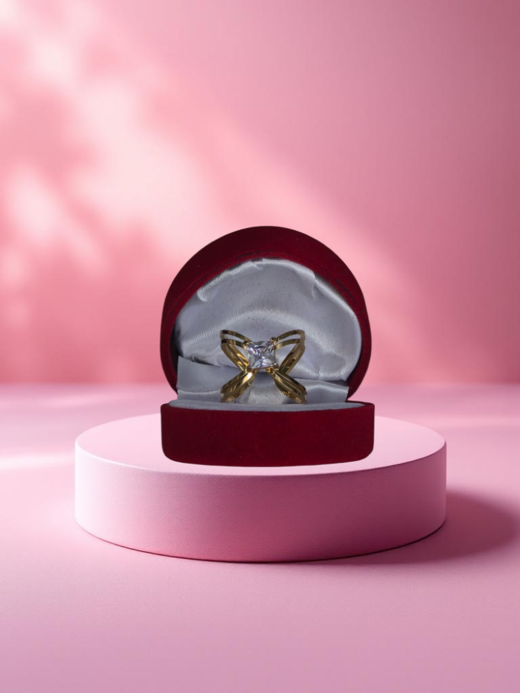 Gold Tek Taş Yüzük