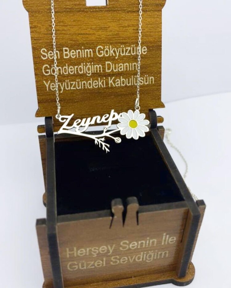 İsimli papatya