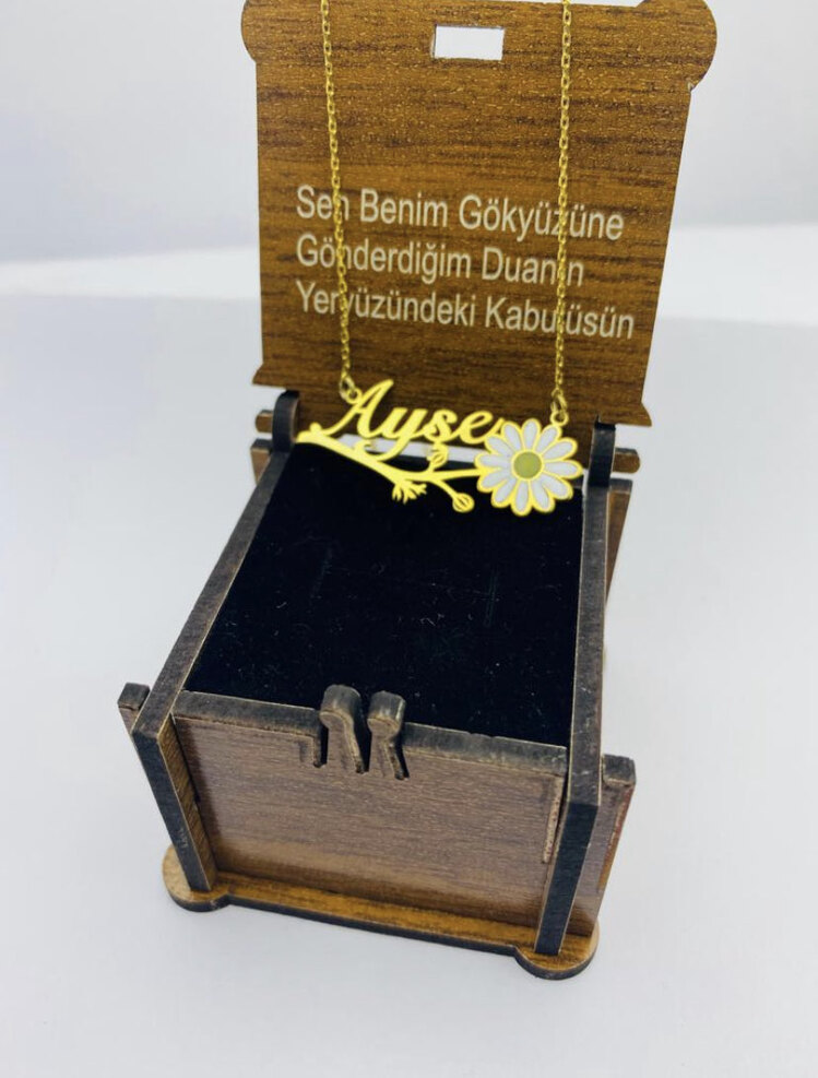İsimli papatya
