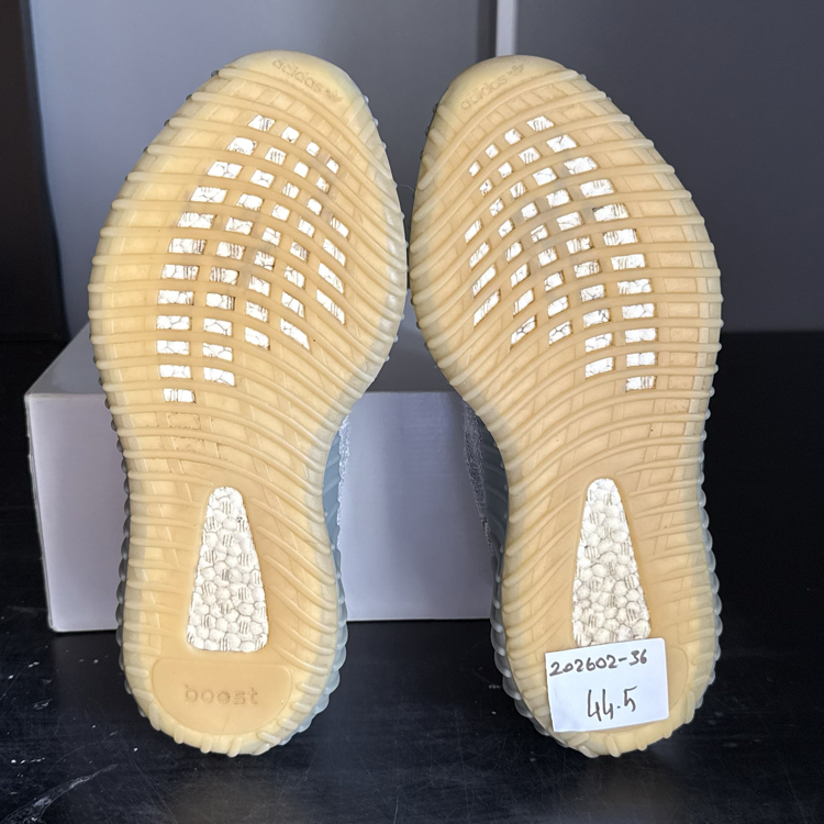 Yeezy 202602-36/44.5