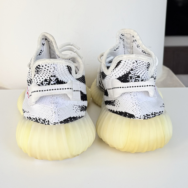 Yeezy Zebra 202608-39/42.5
