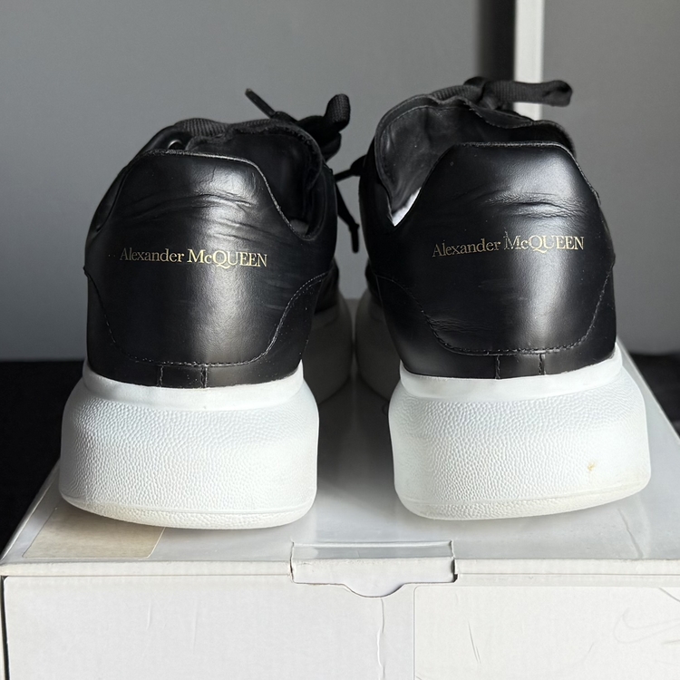 Alexander McQueen 202508-02/41