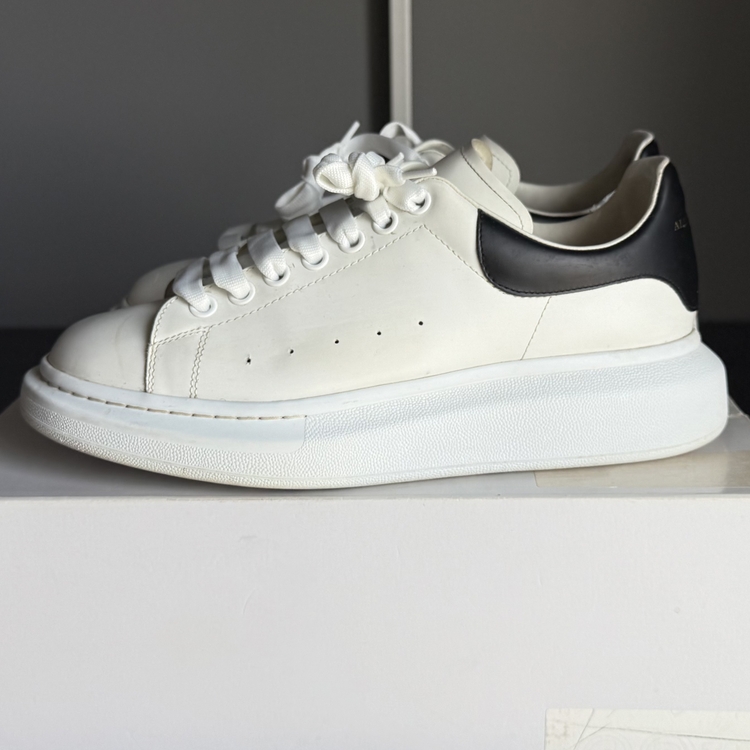 Alexander McQueen 202508-26/42