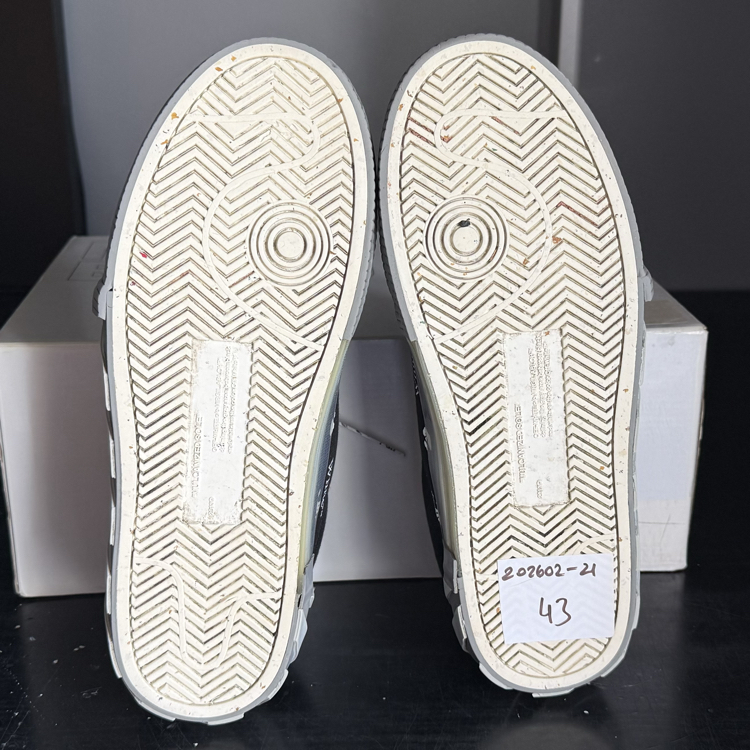 Off White 202602-21/43