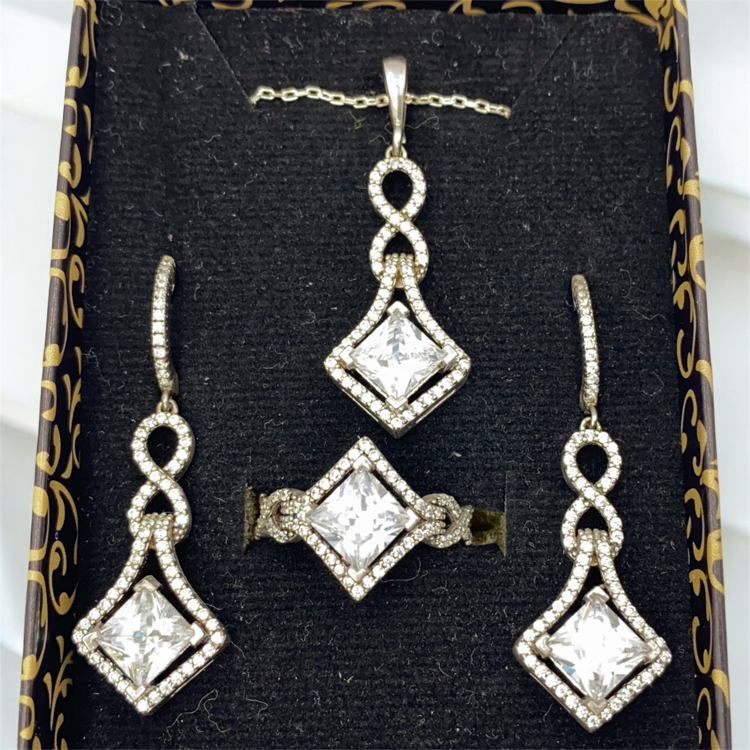 Lüks Taşlı 3´lü Set
