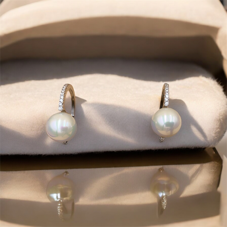 İnci Taşlı Küpe