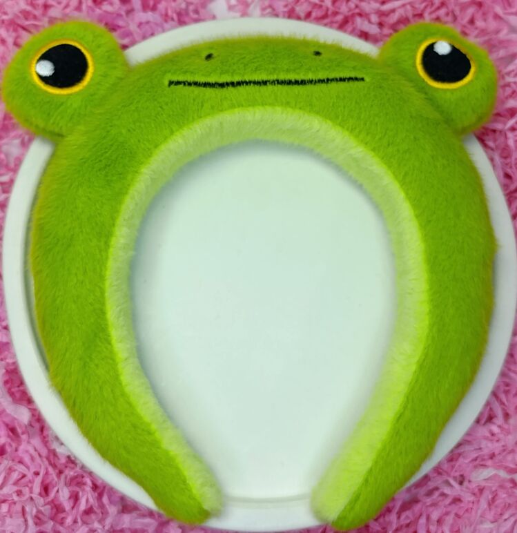 peluş taç