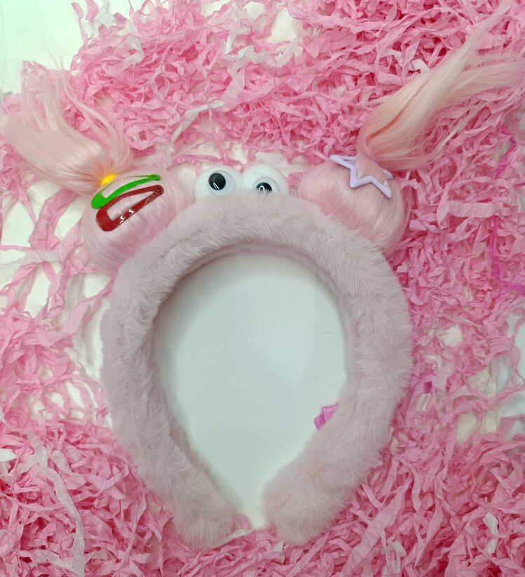 Peluş taç