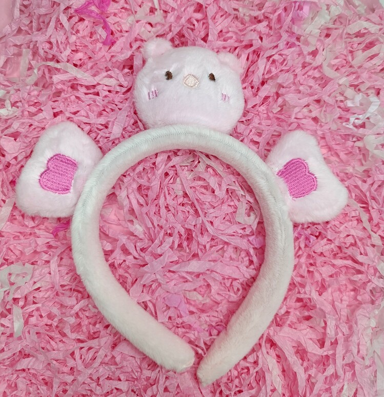 peluş taç