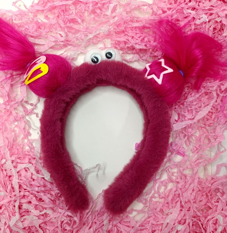 Peluş taç