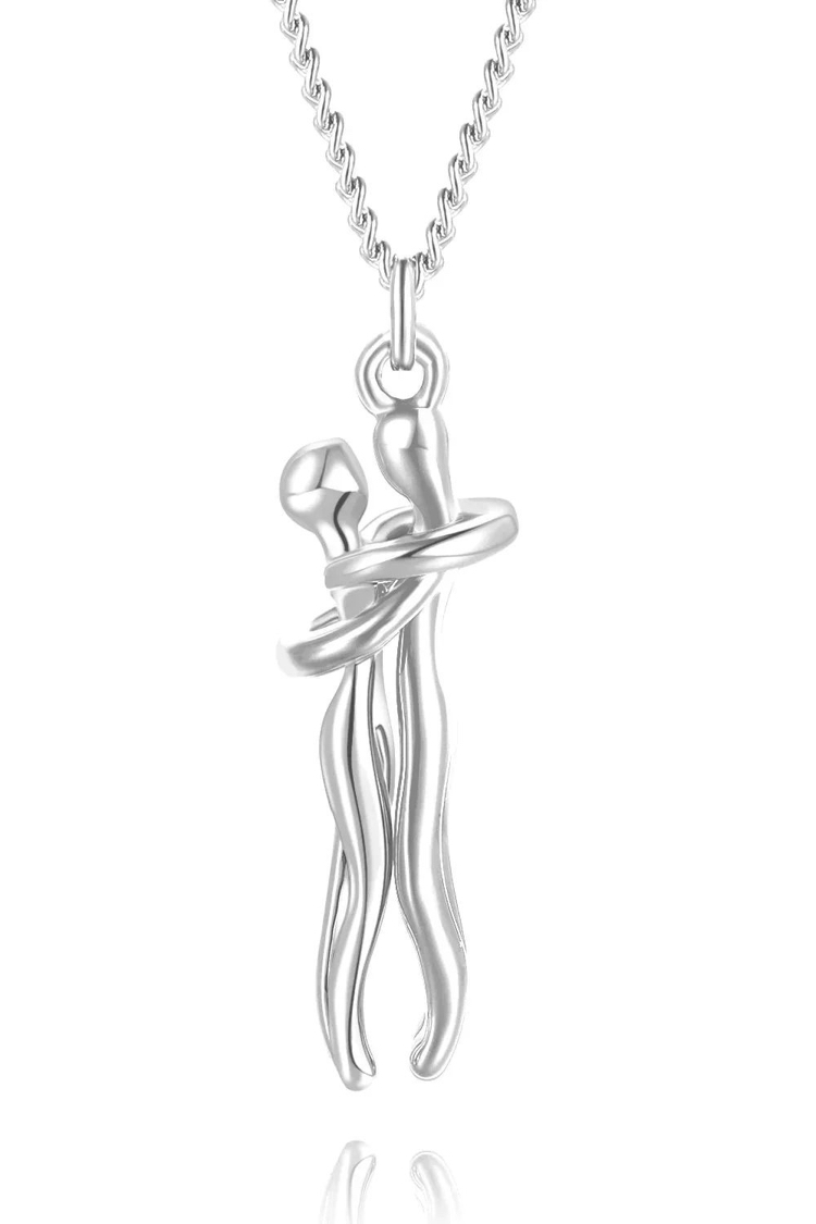 Sarılan cift kolyesi
