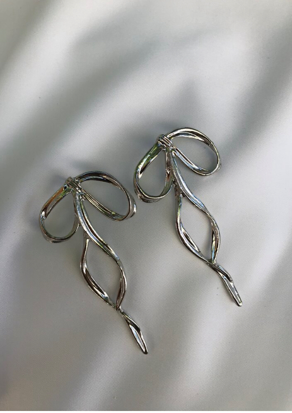 Fiyonklu küpe silver