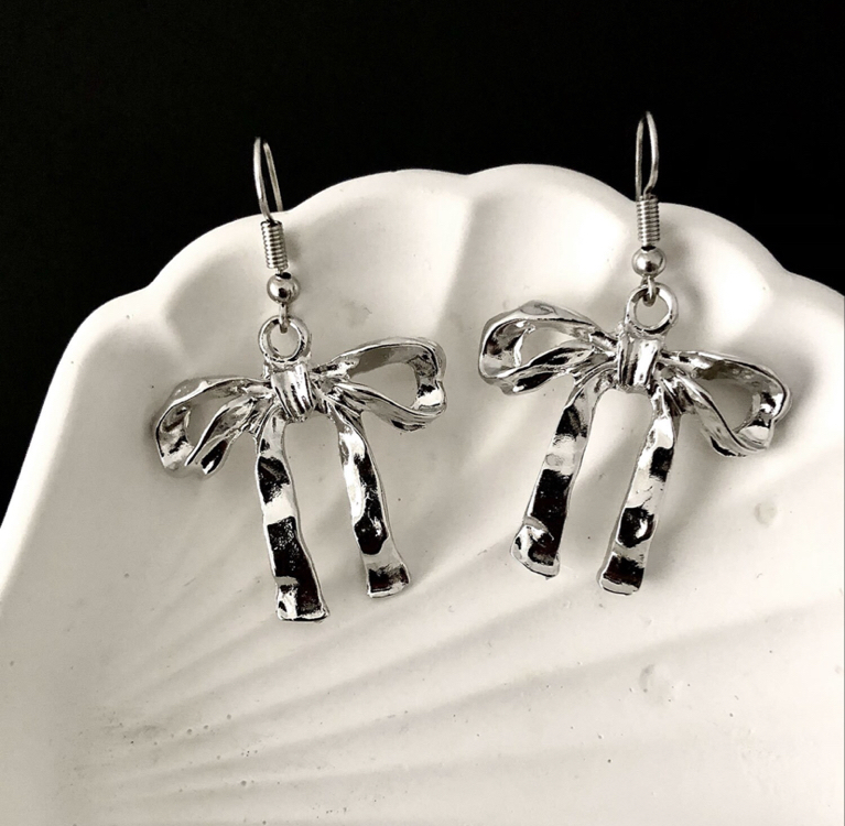 Fiyonklu silver küpe 