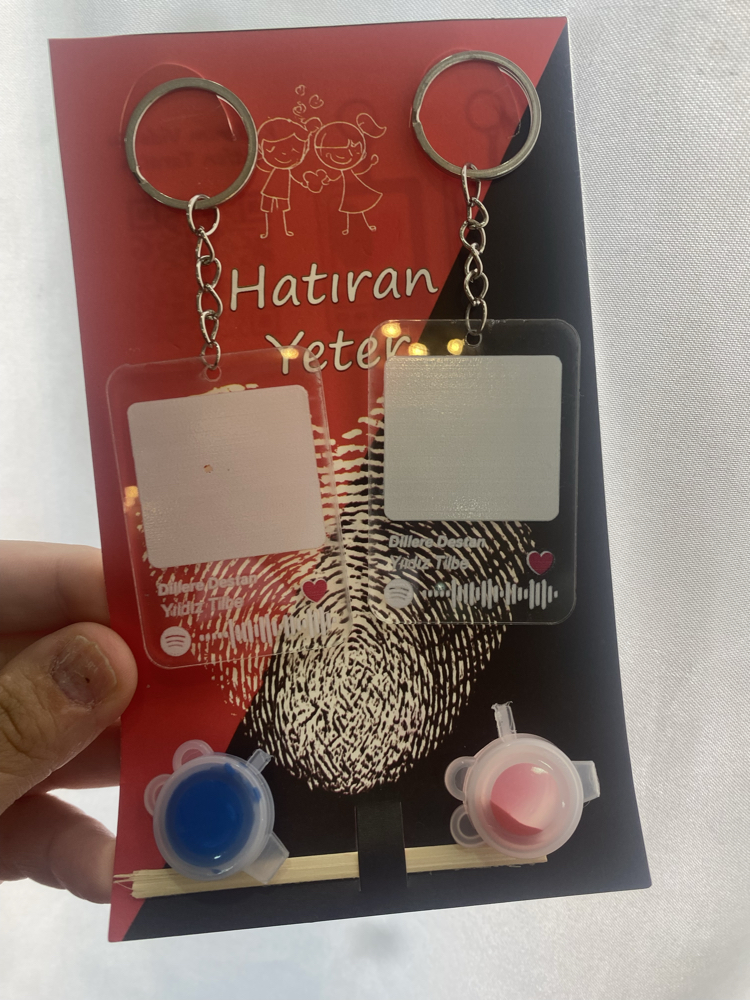 Kişiye özel parmak izli anahtarlık set