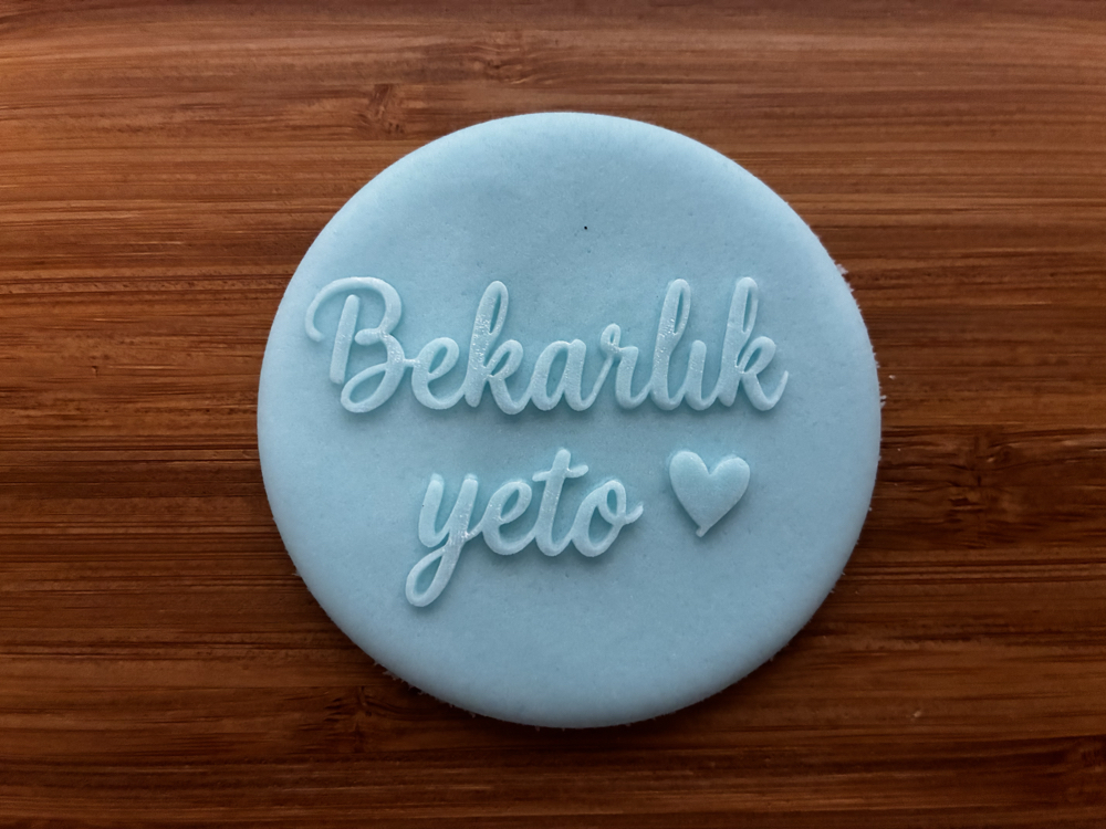 Bekarlık yeto yazılı pleksi kabartma plakası