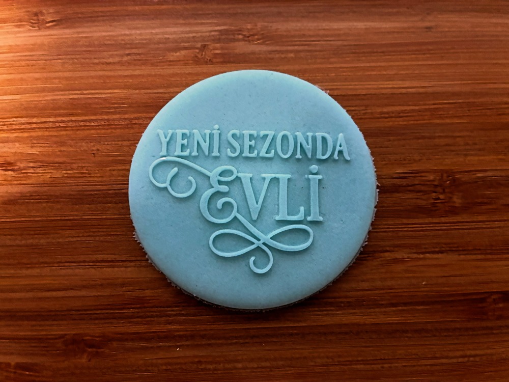 26572 Yeni sezonda evli yazılı pleksi kabartma plakası