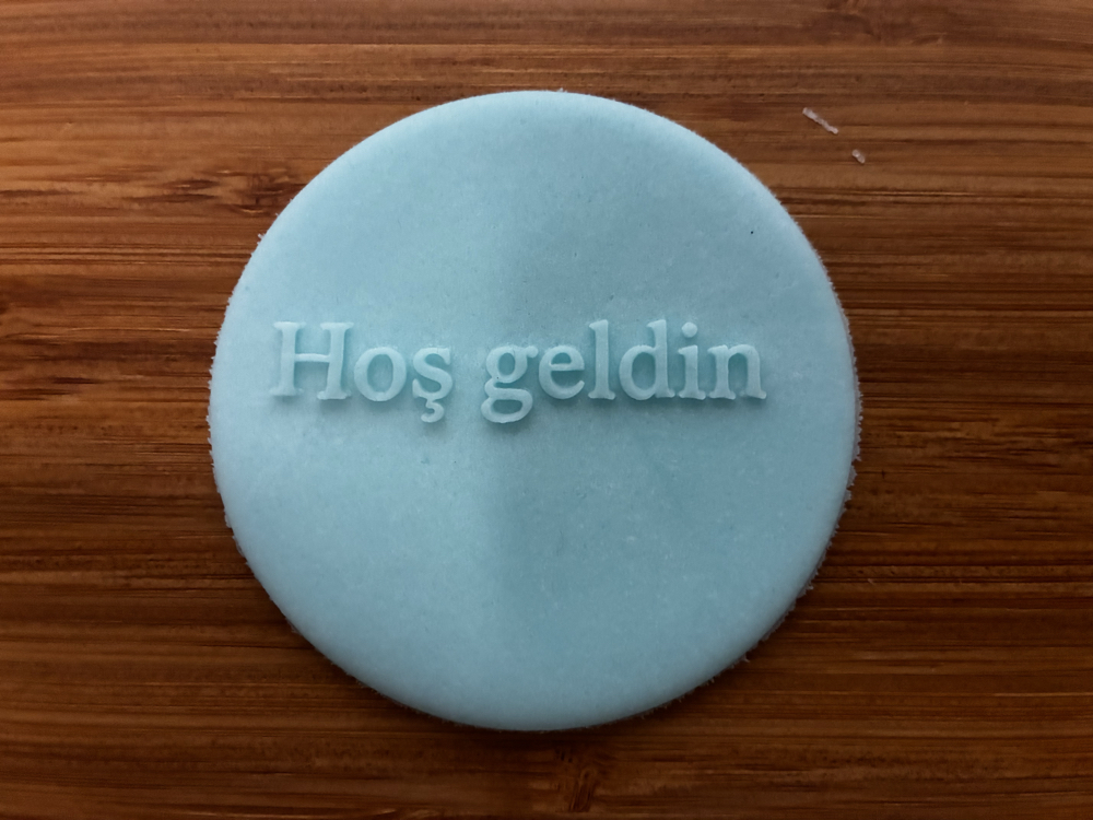 26435 Hoş geldin yazılı pleksi kabartma plakası
