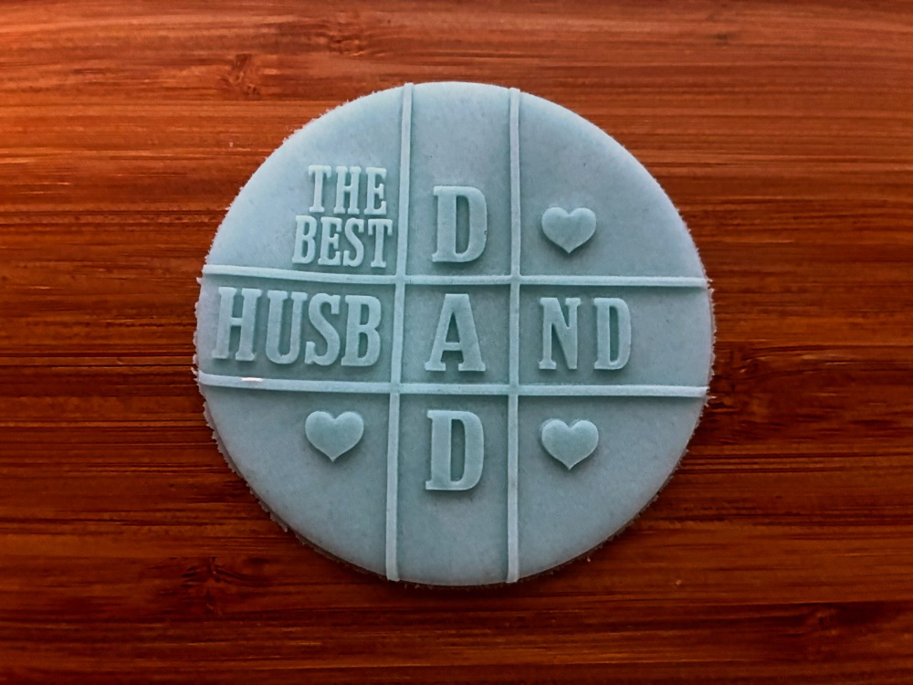 26567 The best Dad Husband yazılı pleksi kabartma plakası