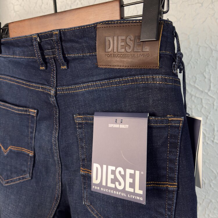 Dıesel Premium Jean 4051-01