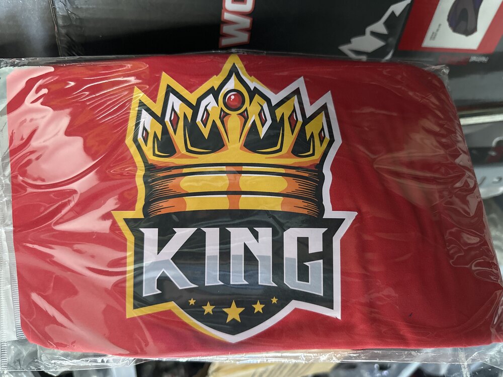 King kırmızı koltuk kılıfı